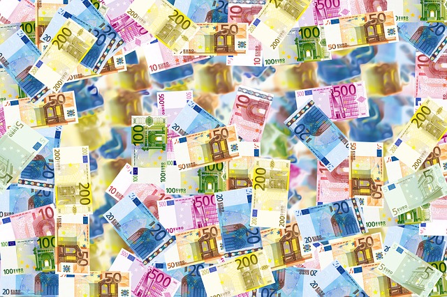 bankovky, eura